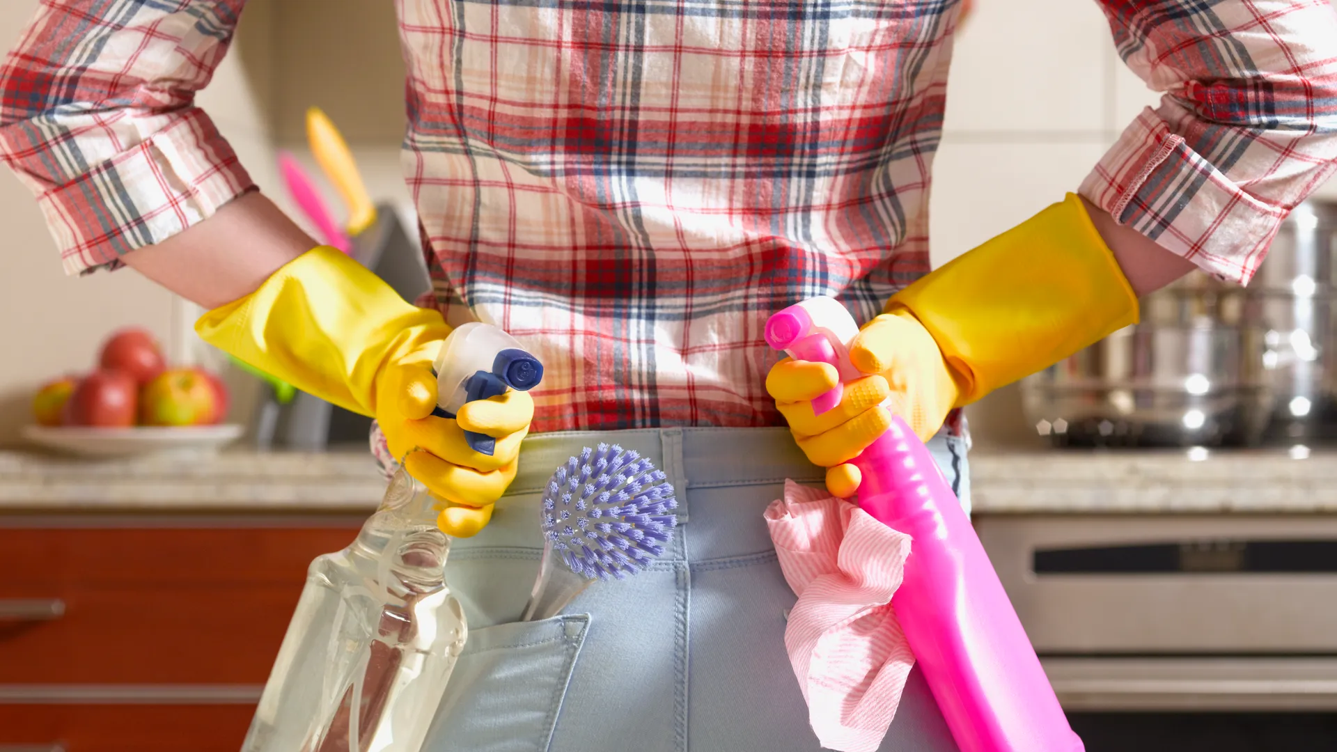 Pulizie di primavera in cucina: 8 consigli del microbiologo