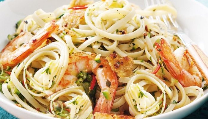 Chilli prawn linguine